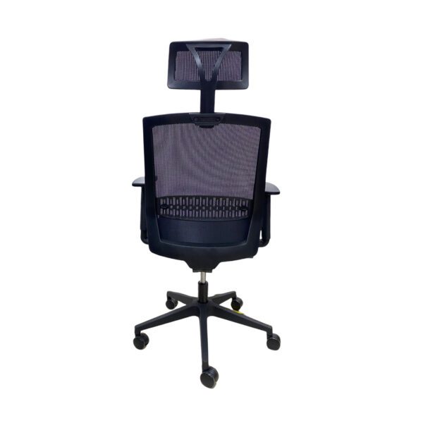 Silla ergonómica Aeris Pro con respaldo de malla y apoya cabeza ajustable